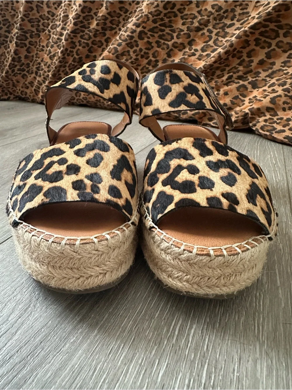 SARTO By Franco Sarto stylish leopard